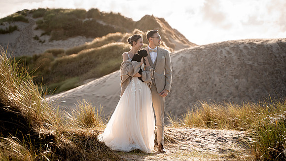 Sneak_Peek-02010