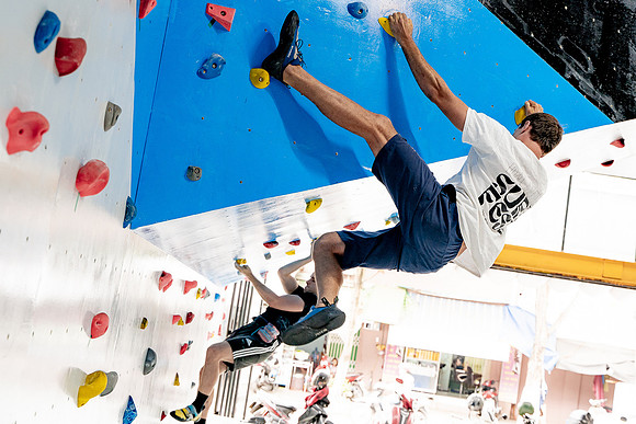 DanangClimbingGym-08101