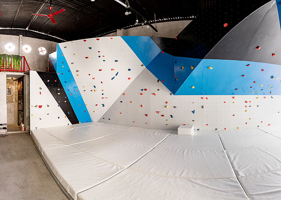 DanangClimbingGym-